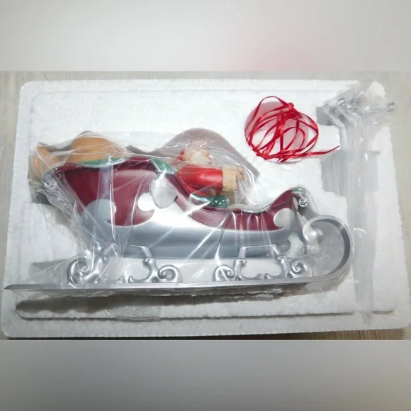 Hallmark Holiday Table Decoration Santa Midnight Ride Dash Away All Sleigh Reins - Picture 5 of 7